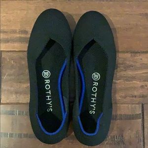 Rothys Flat in Black